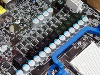 ASRock 890GX Extreme 4