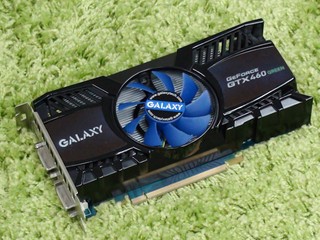 降低電源器要求門檻 Galaxy GeForce GTX 460 Green