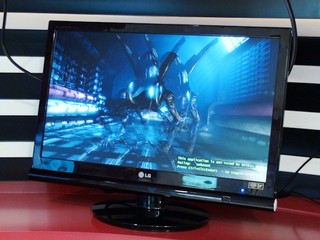 支援Full HD 3D立體影像 LG W2363D-PF 16:9 LCD顯示器