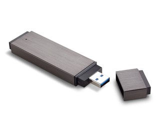 支援260MB/s讀取速度 LaCie FastKey USB 3.0隨身碟