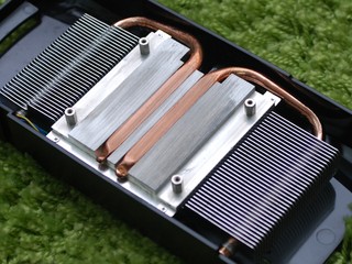 Inno3D GTX460 OC 2GB/768MB