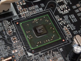 ECS 880G