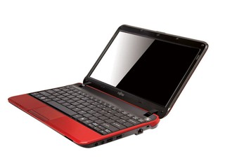 採用 Fusion APU、東洋武士刀設計 Fujitsu LIFEBOOK PH521行動電腦 採用 Fusion APU、東洋武士刀設計 Fujitsu LIFEBOOK PH521行動電腦