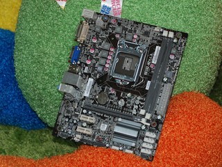 新一代入門級平實之選 ECS H61H2-M2 主機板 新一代入門級平實之選 ECS H61H2-M2 主機板
