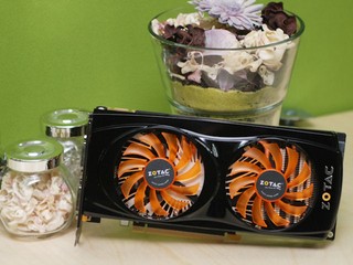 更勝GeForce GTX560 Ti ZOTAC GeForce GTX 560 AMP! Edition
