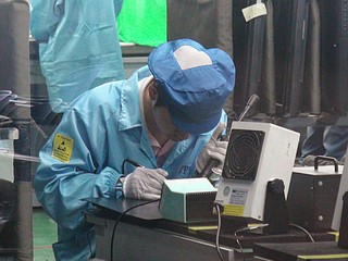 參觀AOC廈門廠房生產線 AOC推出9.2mm厚度IPS顯示器