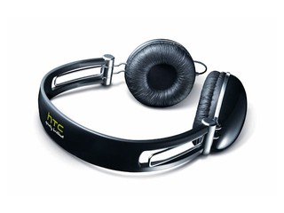 購買HTC產品即送精美禮品 HTC Desire S、Flyer推廣優惠