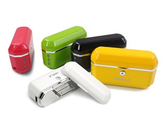 4重智能保護、延長iPhone續航力 iWALK1500流動充電器加推3款顏色 4重智能保護、延長iPhone續航力 iWALK1500流動充電器加推3款顏色
