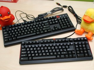 提升遊戲按鍵操作感覺 Thermaltake eSPORTS  MEKA G1