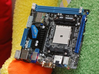 豪華 ITX 平台之選 ASUS F1A75-I DELUXE