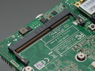 ZBOX nano AD10