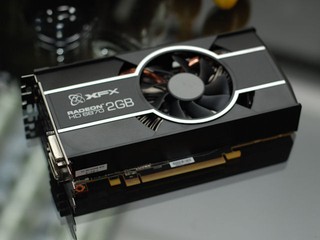 加倍容量記憶體 XFX HD-687X-CNFC繪圖卡
