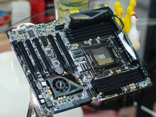 打造最強X79平台之選 ASRock X79 Extreme 9主機板