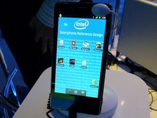 基於Intel Atom Z2460處理器 x86架構手機將於第二季中國上市