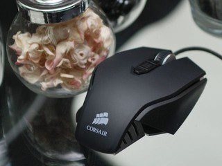 專為FPS 射擊遊戲而設 Corsair Vengeance M60 遊戲滑鼠