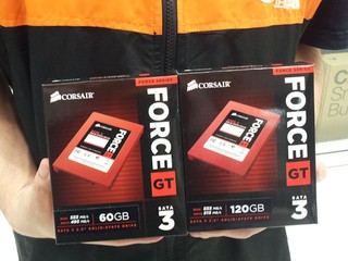 SSD減價越演越烈  反撃ADATA、OCZ CORSAIR Force 3 120G降至HK$1099