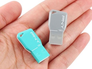 超輕、超薄、超短設計 PNY Key Attaché USB 隨身碟