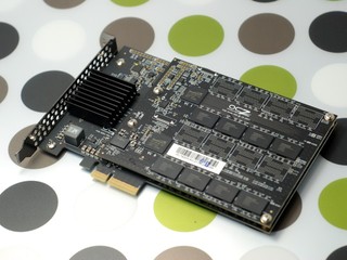 HWBOT WR 新紀錄!! OCZ RevoDrive3 X2 Max IOPS SSD