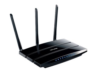 提供高速、低干擾、多用途表現 TP-LINK TL-WDR4300雙頻譜路由器