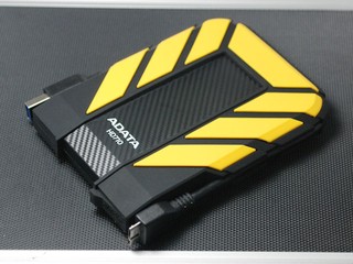 HD710