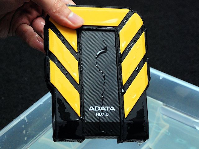 HD710