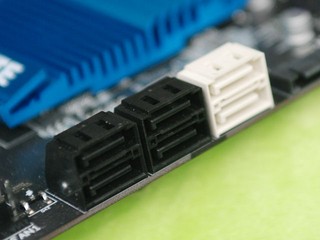 GIGABYTE GA-Z77X-UD3H
