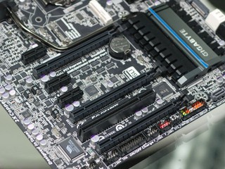 GIGABYTE GA-Z77X-UP5 TH