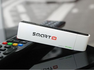將電視變為平板電腦 Smart Andriod 4.0  ICS 迷你手指