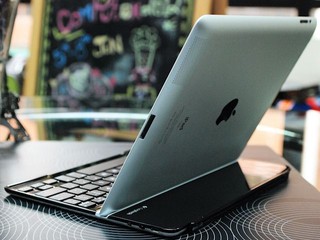 Logitech KB cover back