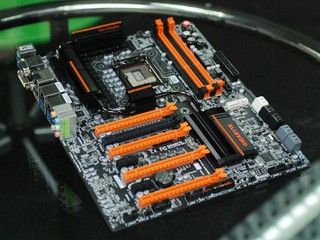 又一超频神兵登场 GIGABYTE Z77X-UP7主机板