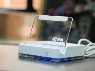 以藍芽連接鍵盤及滑鼠 Aten CS533 Tap 藍芽轉換器插座 以藍芽連接鍵盤及滑鼠 Aten CS533 Tap 藍芽轉換器插座