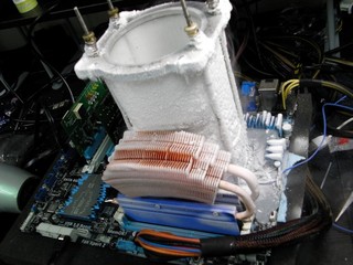 HKEPC採用ASUS F2A85V-PRO主機板 達成A10-5800K處理器wPrime新紀錄 HKEPC採用ASUS F2A85V-PRO主機板 達成A10-5800K處理器wPrime新紀錄