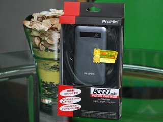 8000mAh容量、薄身便攜設計 Magic-Pro ProMini Power Partner 8000 8000mAh容量、薄身便攜設計 Magic-Pro ProMini Power Partner 8000