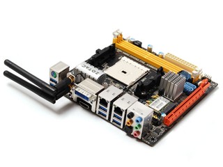 組裝「Trinity」 APU HTPC平台 ZOTAC推出兩款新型號Mini-ITX主機板