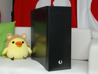 靜音、隔塵、無縫設計 BitFenix Ghost 機箱