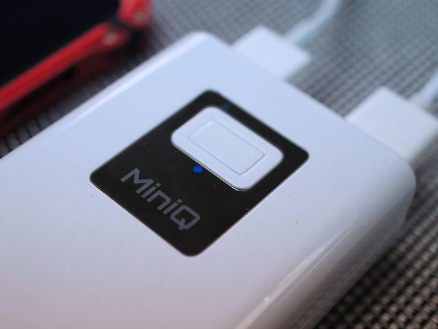 MiniQ8000