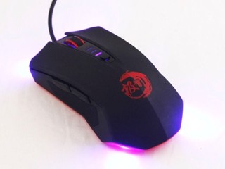 入門價格採用Omron微動按鍵 SOMiC「G1780」 電競滑鼠 入門價格採用Omron微動按鍵 SOMiC「G1780」 電競滑鼠
