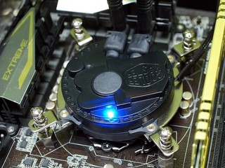 120mm單排、微水道設計 Cooler Master Seidon 120XL