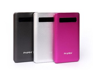 CNC技術精雕細啄、8000mAh高電量 Magic-Pro ProMini M8流動充電器 CNC技術精雕細啄、8000mAh高電量 Magic-Pro ProMini M8流動充電器