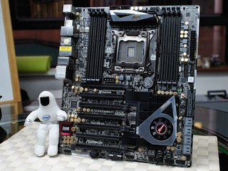 最強硬件配置旗艦級平台 ASRock X79 Extreme 11 主機板