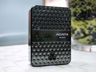 無線讀卡器+流動充電 ADATA DashDrive Air AE400
