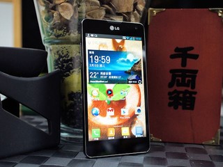 屏幕亮麗自然 配備高規格 LG新貴Optimus G旗艦智能手機