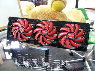 重返旗舰市场 AMD Radeon HD 7990