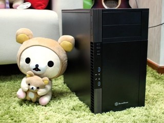 對調設計反常規 SilverStone PS07 M-ATX 機箱 對調設計反常規 SilverStone PS07 M-ATX 機箱
