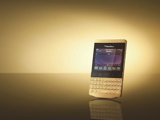 24K金鑲嵌 全球限量發售25部 BB Porsche Design P9981智能手機