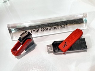 雙接口設計 64GB容量體積小巧 PQI Connect 301 行動儲存裝置