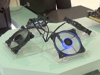 智能多段變速 高效、靜音皆宜 Cooler Master JetFlo 120