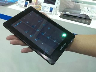 加入語音通話、解晰度提升至 1280×800 GALAXY 全新 GALAPAD 7 3G版本登場