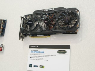 搭配「三角立體」散熱技術 GIGABYTE GV-780OC-3GD 繪圖卡