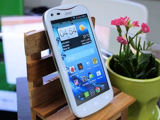 雙卡、四核CPU、支援DTS音效 Acer Liquid E2-V370 智能手機